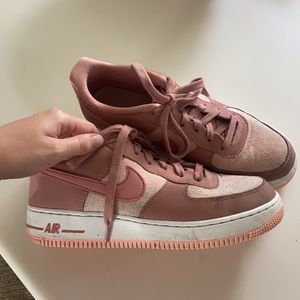 Nike Air Force 1